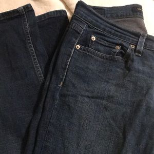 Woman’s size 5 524 jeans Levi’s